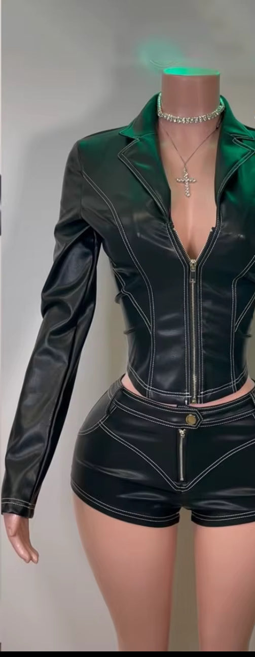 Exotic Luxe Ensemble set