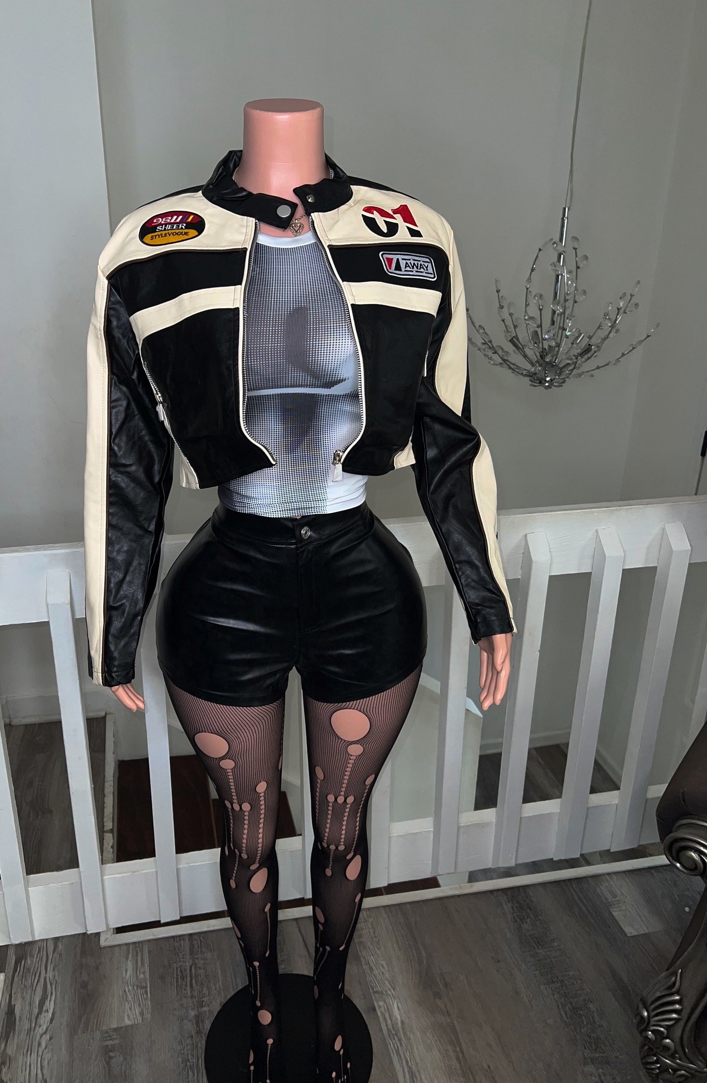 Black and white fitted shirt